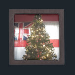 Ik hou van het Verenigd Koninkrijk Holiday Special Premium Juwelen Doos<br><div class="desc">I Love The United Kingdom Holiday Special Event Art Print Vier het vakantieseizoen met de "I Love The United Kingdom Holiday Special Event Art Print", een feestelijk ontwerp dat kerstvreugde prachtig combineert met een vleugje nationale trots. De combinatie van feestvreugde en nationale trots maakt het een perfect stuk voor het...</div>