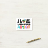 Ik hou van iemand met autisme post-it® notes (Op bureau)