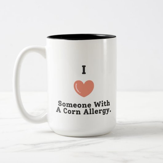 Ik hou van iemand met een maïsallergie tweekleurige koffiemok (Links)