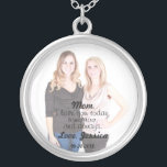 Ik hou van je mam Foto Ketting<br><div class="desc">Verwerende: "Mam,  ik hou van je vandaag,  morgen,  en altijd" Het is een geweldige Moeder van de Groom of Moeder van de Bride gepersonaliseerd cadeau met trouwdatum en naam of simpele moederdag-hoed.</div>