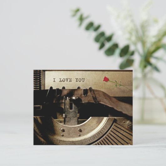 Ik hou van je, oude schrijfmachine rode rozenrozen briefkaart (Staand voorkant)