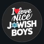 Ik hou van leuke joodse jongens joden Hebreeën Cha Ronde Sticker<br><div class="desc">Ik hou van leuke joodse jongens joden Hebreeën Israëlieten Chanoeka</div>