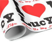 Ik hou van Lucy. Zij is mijn leven Cadeaupapier (Rol Hoek)