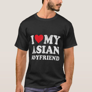 Ik hou van mijn Aziatische vriend Funny Vriendin V T-shirt