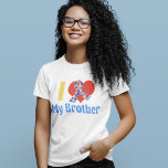 Ik hou van mijn Broeder Autisme Awareness Custom T T-shirt<br><div class="desc">Ik hou van mijn broer,  geschreven in rode,  gele en blauwe koele primaire kleuren. Het rode hart is gewikkeld in het puzzelstukje autisme-bewustmakingslint voor een liefhebbende zus of broer. Pas je aan met de naam van je broer.</div>