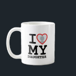 Ik hou van mijn dochter | Foto Vaderdag Koffiemok<br><div class="desc">Creëer van je eigen I Love My dochter photomok met deze moderne en grappige shirt-sjabloon met een coole slab serif font en een aangepaste foto in een enorm rood hart. Voeg uw eigen foto, jouw naam of om het even welke gepersonaliseerde tekst toe. Het ontwerp van de mok "Ik hou...</div>