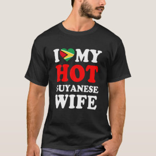 Ik hou van mijn hete Guyanese vrouw grappig echtge T-shirt