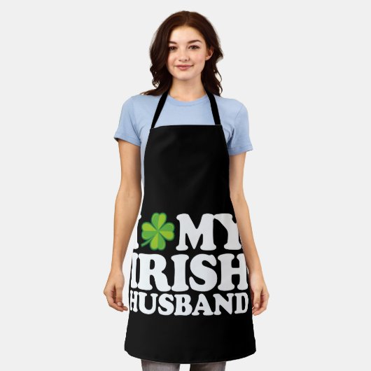 Ik hou van mijn Ierse echtpaar St Patrick's Day Schort (Gedragen)