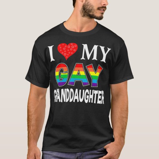 Ik hou van mijn kleindochter LGBT Lesbische regenb T-shirt (Voorkant)