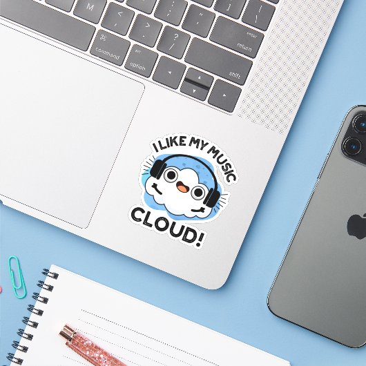 Ik hou van mijn Music Cloud Funny Weather Pun Sticker (Laptop met iPhone)