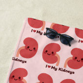 Ik hou van mijn nieren - Schattigee lachende niere Strandlaken (In situ)