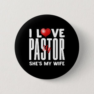 Ik hou van mijn pastoor, zij is mijn pastoor ronde button 5,7 cm