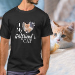 Ik hou van mijn Vriendin, aangepaste foto T-shirt<br><div class="desc">Wie hou je echt van? Je vriendin of haar kat. Geef het perfecte cadeau aan je vriendje deze Valentijnsdag met dit gekke kattenliefhebber shirt! Een moet hebben voor elke kattenliefhebber, kattemoeder en kattenvader. Een leuke draai op mijn Vriendin, dit shirt citeert: "Ik hou van mijn Vriendin kat" ... Personaliseer je...</div>