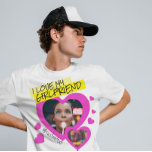 Ik hou van mijn Vriendin aangepaste fototekst y2k T-shirt<br><div class="desc">Creëer je eigen ik hou van mijn vriendin shirt. Dit shirt kan een gekruiste, grappige cadeau voor bf-jubileum zijn. Dwing je vriendje om dit superschattige tiktok trend shirt voortdurend te draag. Hij zal veel complimenten ontvangen op school en op Instagram. Het shirt "Ik hou van mijn vriendin" is de laatste...</div>