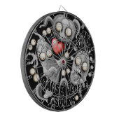 Ik hou van monsters omdat mensen klote zijn dartbord (Voorkant Links)