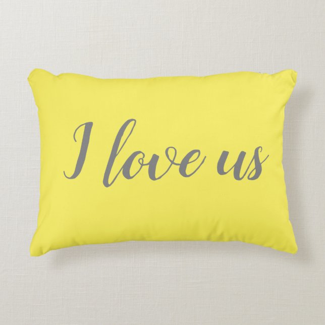 "Ik hou van ons" op  gele piloot Accent Kussen (Voorkant)