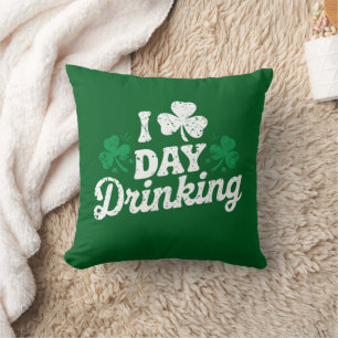 Ik hou van overdag drinken Funny St Patrick's Day  Kussen