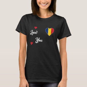 Ik hou van Roemenië met een Roemeense vlag in een T-shirt