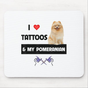 Ik hou van Tattoos en mijn pommerse hond van mama. Muismat