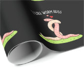 Ik hou van Worm Hugs Funny Warm Worm Pun Dark BG Cadeaupapier (Rol Hoek)