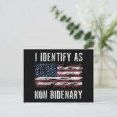 Ik identificeer me als niet-bidenary Patriot Ameri Briefkaart (Staand voorkant)