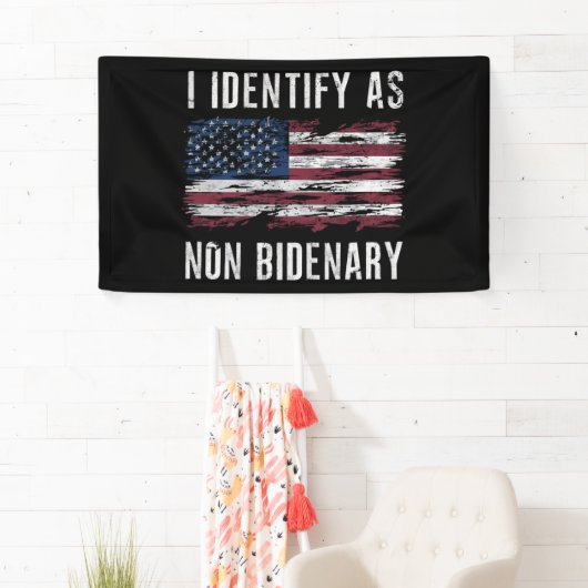 Ik identificeer me als niet-bidenary Patriot Ameri Spandoek (Insitu)