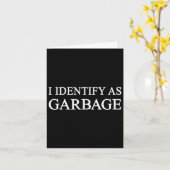 Ik identificeer me als vuilnis Trump 2024 grappig  Kaart (Gele Bloem)