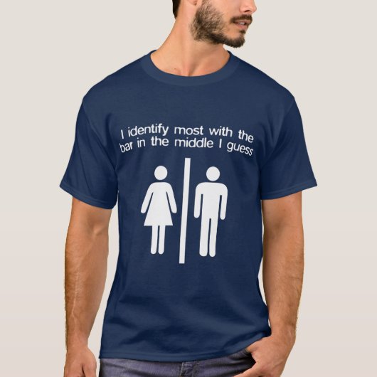 Ik identificeer me met het Midden-Genderqueer niet T-shirt (Voorkant)