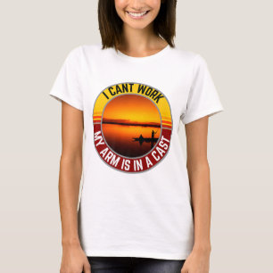 Ik kan niet werken vandaag mijn arm is in een gekl t-shirt