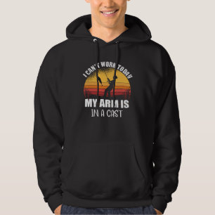 Ik kan vandaag niet werken, mijn arm zit in het gi hoodie