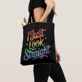 Ik kijk gewoon recht homo regenboog lgbtq trotse b tote bag (Dichtbij)