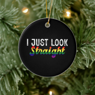 Ik kijk gewoon recht LGBT Regenboog Maand van de T Keramisch Ornament