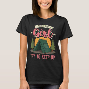 Ik kijk naar een meisje dat probeert om de troepen t-shirt
