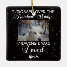 Ik kruiste over de Rainbow Bridge, herdenkingshond
