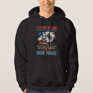Ik leerde mijn zoon om voor zichzelf op te komen A Hoodie