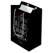 Ik lees nog steeds kinderboeken. medium cadeauzakje (Voorkant Gekanteld)