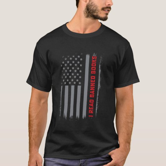 Ik lees verboden boeken Amerikaanse vlaggenlezers  T-shirt (Voorkant)