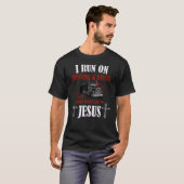 Ik loop op Diesel Caffeine en Jesus Christelijk Tr T-shirt (Voorkant volledig)