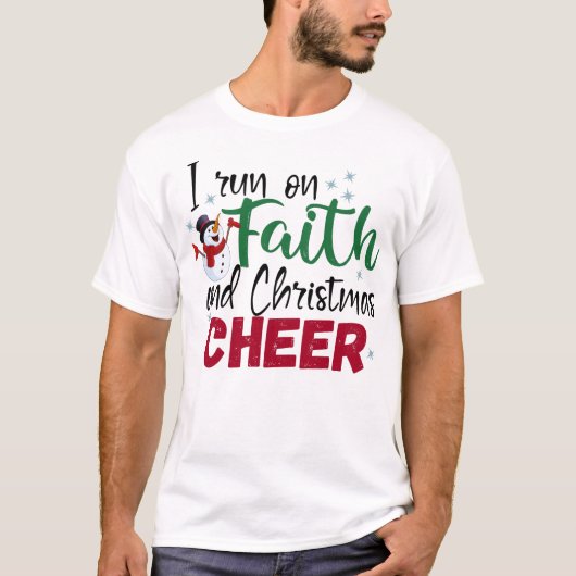 Ik loop op Faith en Kerstmis. T-shirt (Voorkant)
