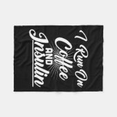 Ik loop op koffie en insuline diabetes. fleece deken (Voorkant (Horizontaal))