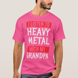Ik luister naar heavy metal met de muziek van mijn t-shirt