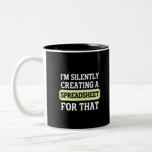 Ik maak stilletjes een spreadsheet voor die Twee.. Tweekleurige Koffiemok (Links)