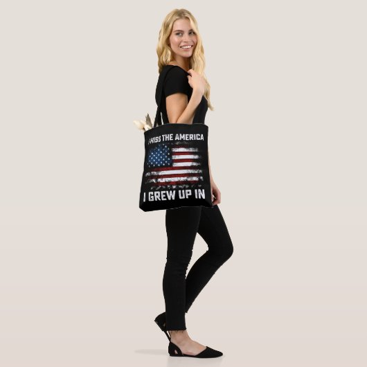 Ik mis het Amerika dat ik opgroeide in de Amerikaa Tote Bag (Op model)