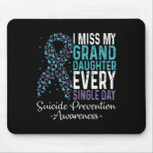 Ik mis mijn kleindochter elke dag zelfmoord P Muismat (Voorkant)