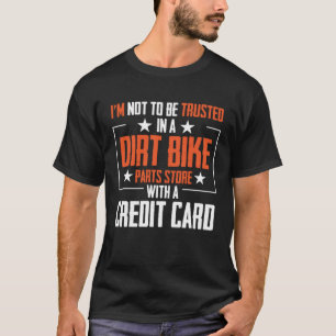 Ik moet niet worden vertrouwd in een vuilfiets ond t-shirt