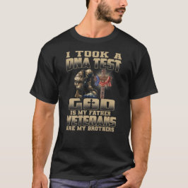 Ik nam een DNA test God is mijn vader veteranen. T-shirt