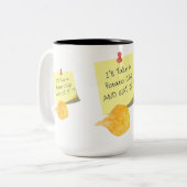 Ik neem een aardappelchip en eet het op!!! tweekleurige koffiemok (Voorkant links)