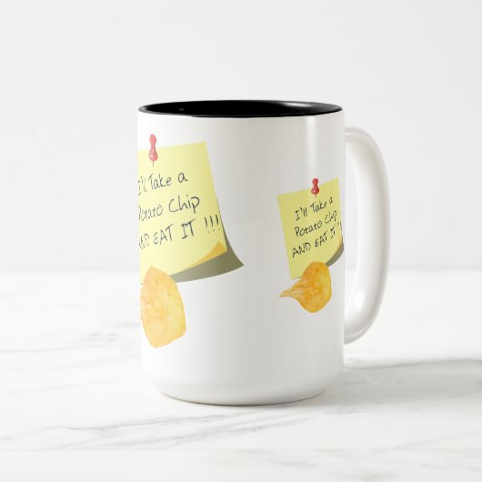 Ik neem een aardappelchip en eet het op!!! tweekleurige koffiemok (Voorkant rechts)