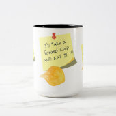 Ik neem een aardappelchip en eet het op!!! tweekleurige koffiemok (Center)