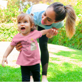 Ik neem een fles van de huis witte Funny Girls 